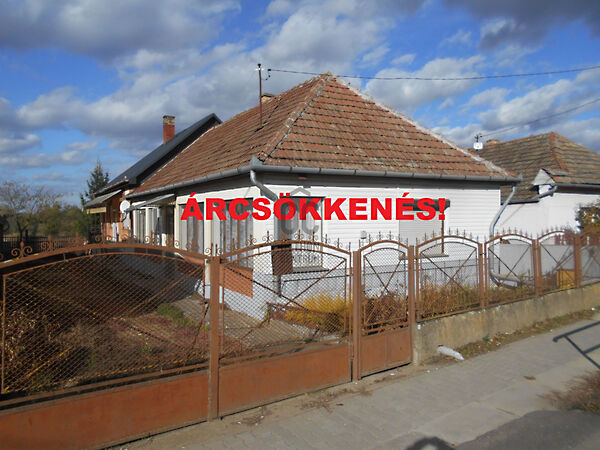 Eladó ház Kékcse