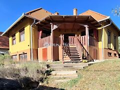 Eladó ház Vácrátót