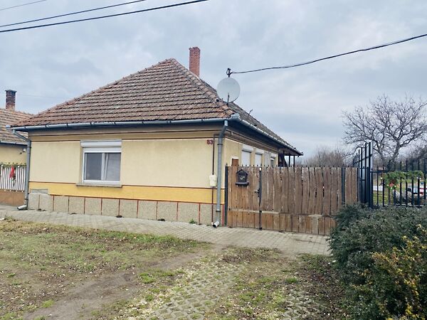 Eladó ház Tatárszentgyörgy