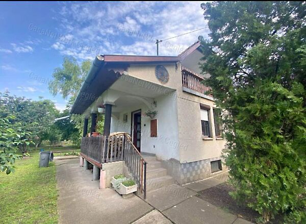 Eladó földterület Besenyszög