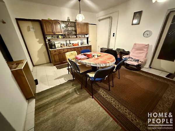 Eladó ház Sándorfalva