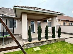 Eladó ház Helvécia