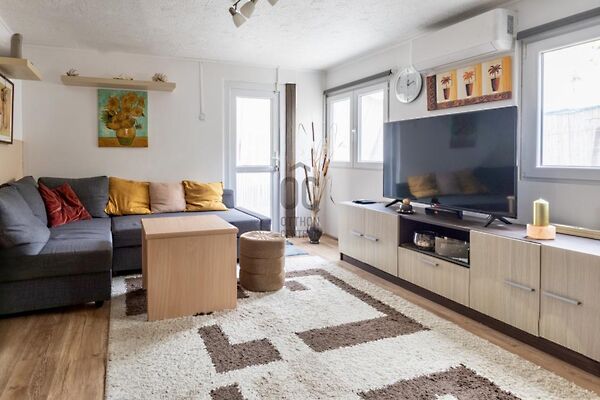 Eladó ház Dömsöd