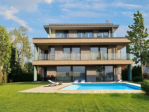 Eladó nyaraló Balatonboglár