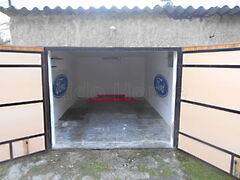 Eladó garázs Sümeg