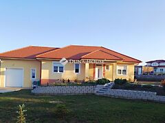 Eladó ház Dunabogdány