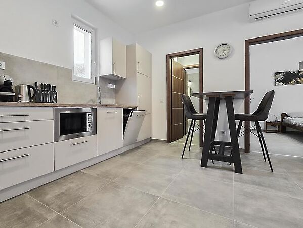 Eladó iroda Törökbálint