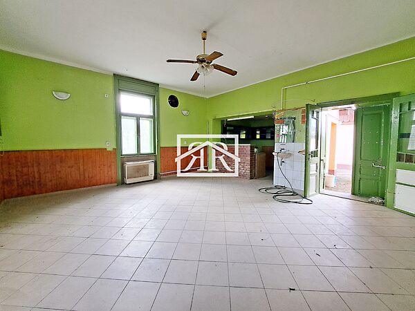 Eladó üzleti Apátfalva