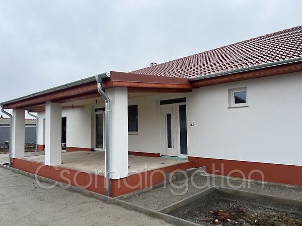 Eladó ház Veszkény