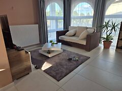 Eladó ház Tiszakécske, Kerekdomb