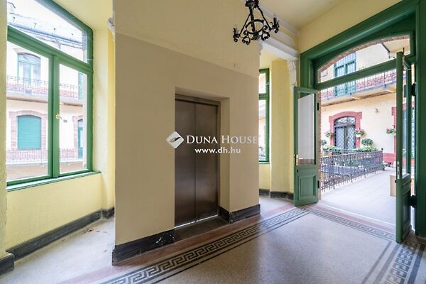 Eladó lakás Budapest, V. kerület