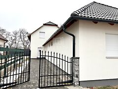 Eladó ház Komárom