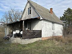 Eladó nyaraló Balatonkenese