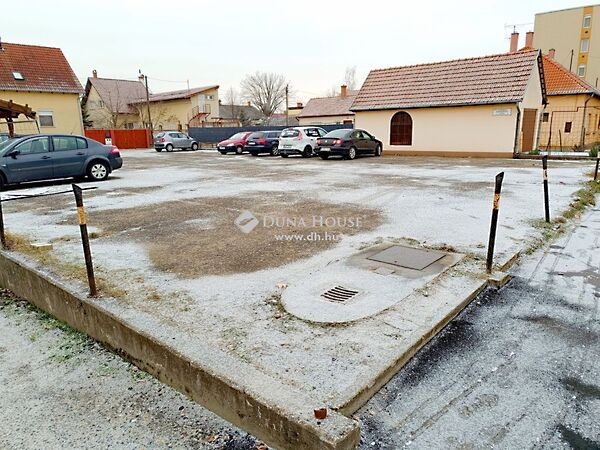 Eladó földterület Kecskemét