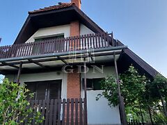 Eladó nyaraló Gomba