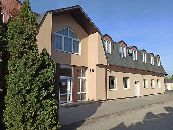 Kiadó ipari Budakalász