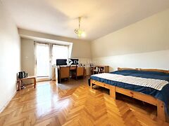 Eladó ház Budapest, III. kerület