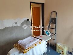 Eladó ház Budapest, XV. kerület