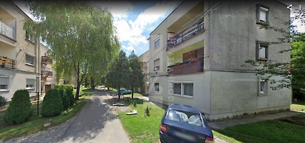 Eladó lakás Szentlőrinc