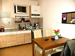 Eladó ház Kápolnásnyék