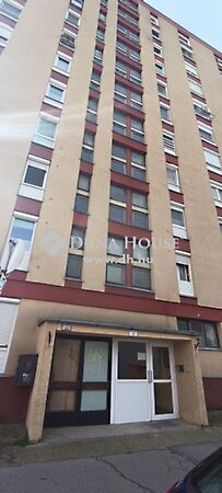 Eladó lakás Pécs