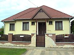 Eladó ház Jánossomorja