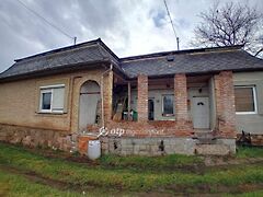 Eladó ház Valkó