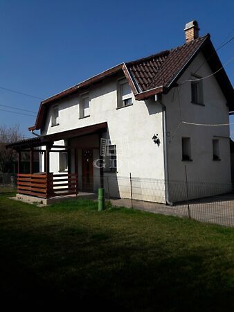Eladó ház Göd