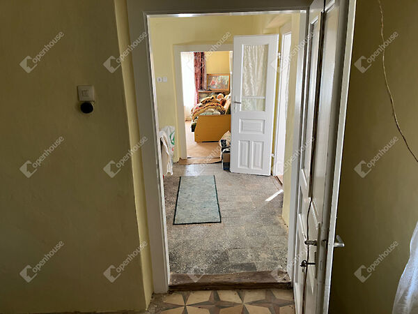 Eladó ház Orosztony