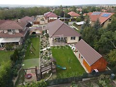 Eladó ház Isaszeg