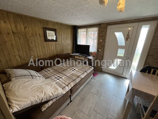 Eladó ház Nagyvenyim