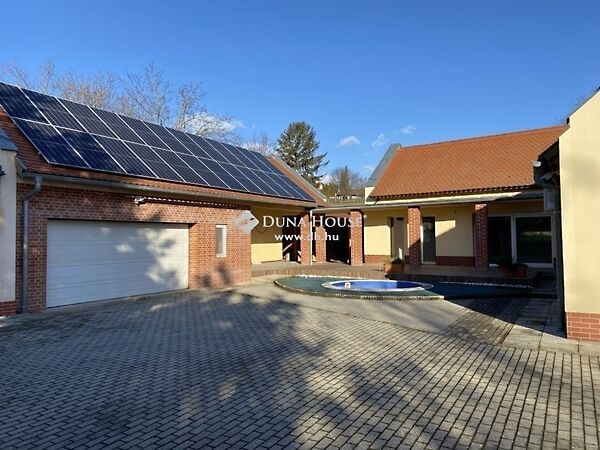 Eladó ház Nagykozár