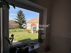 Eladó ház Kővágótöttös