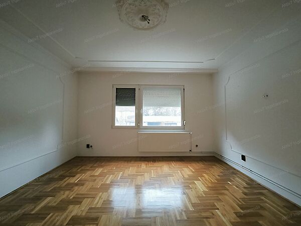 Eladó lakás Szeged