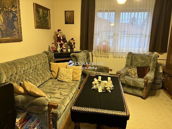 Eladó ház Hegyeshalom