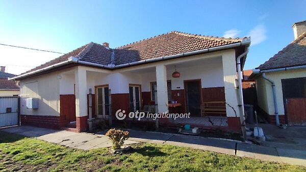 Eladó ház Jászberény