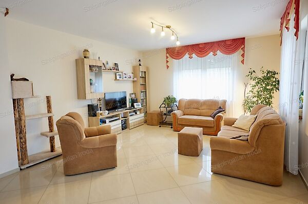 Eladó ház Nagycenk