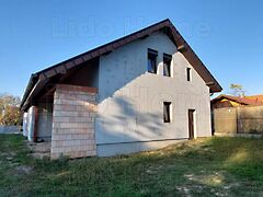 Eladó nyaraló Balatonszárszó