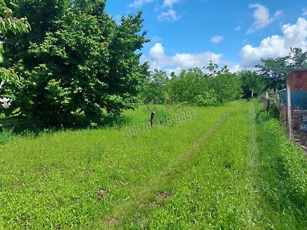 Eladó földterület Vác