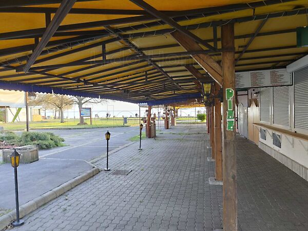 Eladó üzleti Balatonkenese