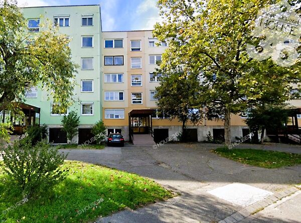 Eladó garázs Kecskemét