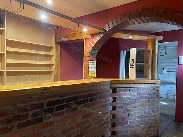 Kiadó üzleti Szolnok, Belváros