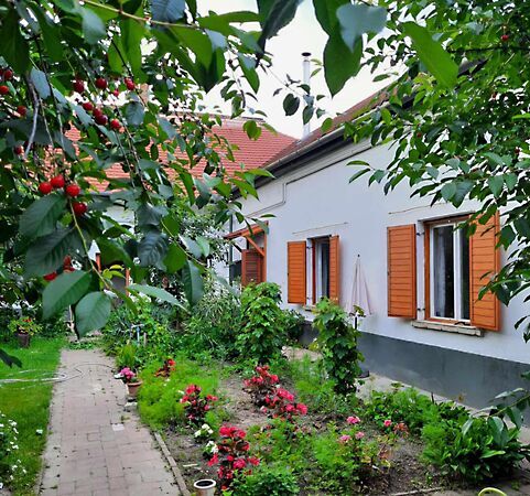 Eladó ház Kecskemét, Belváros
