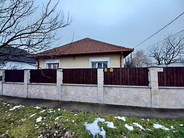 Eladó ház Miskolc, Szirma
