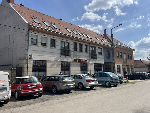 Eladó garázs Dombóvár