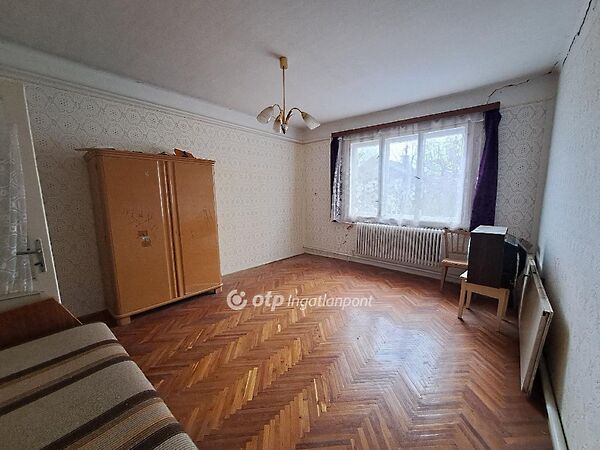 Eladó ház Kisújszállás