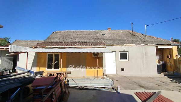 Eladó ház Jászberény