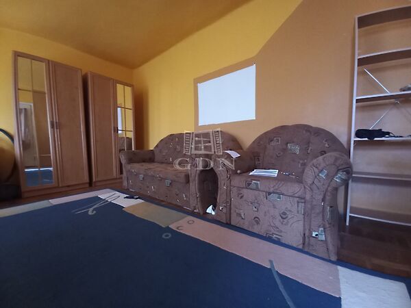 Eladó lakás Tiszakeszi