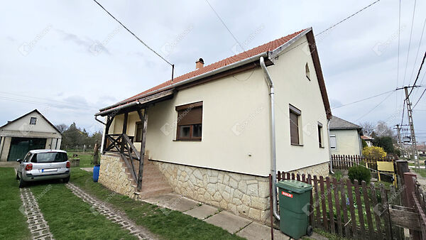 Eladó ház Gesztely
