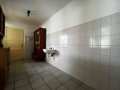 Eladó üzleti Szentlászló